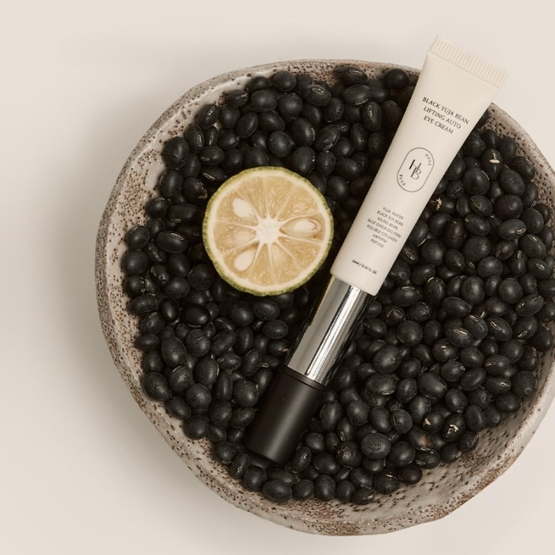 HEVEBLUE Black Yuja Bean Lifting Auto Eye Cream Sensitive Skin, Vegan, Hypoallergenic, Korean Skincare, Wrinkle Care Device, Vibration Face Massage, Anti Aging, Collagen, Vibrating