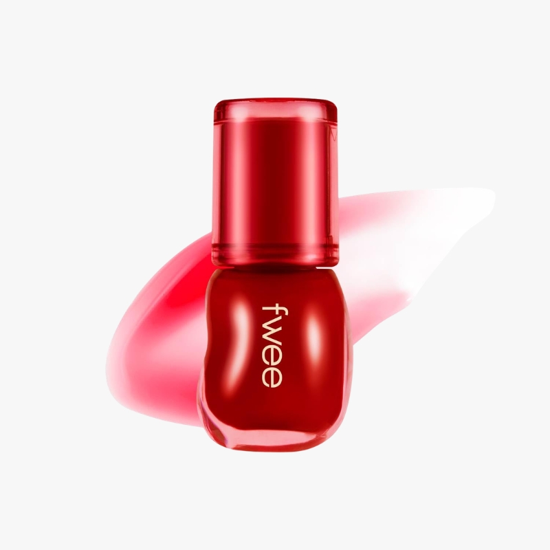 Red nail polish bottle with a glossy finish, label reads 'fivee', set against a pink brushstroke on a white background